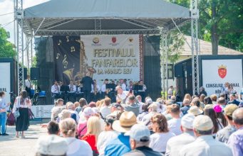 Фестиваль духовых оркестров прошёл в усадьбе Манук-бея в Хынчештах