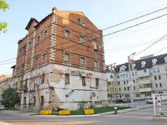 В Кишинёве продолжается реставрация памятника архитектуры «Красная мельница»