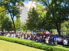 Молдавская оппозиция проводит в эти часы акцию протеста в Кишиневе, у здания парламента в день 35-летия со дня принятия Декларации о суверенитете Республики Молдова.