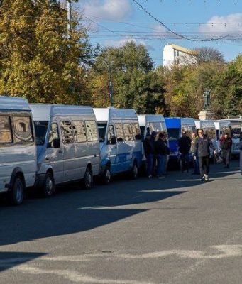 Введение безналичной оплаты в Бендерах вызвало транспортный кризис
