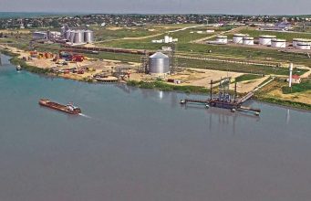 Молдова одобрила инвестиции Румынии в порт Джурджулешть