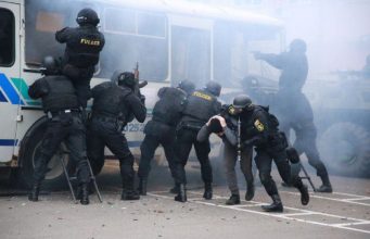 Полиция Fulger провела тактические учения с бронетехникой в Штефан-Водэ