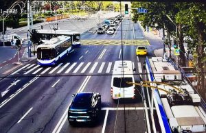 В Кишинёве обновили разметку на оживлённом перекрёстке: полиция призывает к осторожности