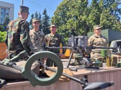 В центре Кишинева силовики устроили военную демонстрацию