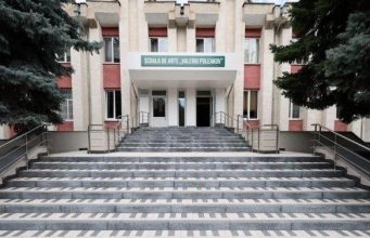 Школа искусств имени Валерия Полякова в Кишинёве преобразилась после ремонта