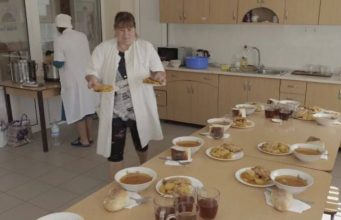 В Басарабяске возобновила работу социальная столовая при центре „Recunoștința“