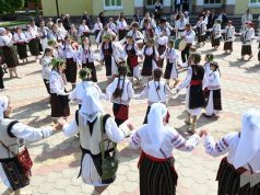 В Лозове прошёл Фестиваль лозы: традиции, искусство и музыка для всех поколений