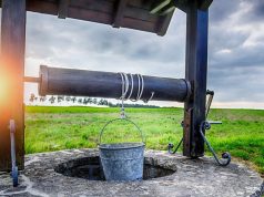 Эксперты: вода более чем в половине сельских колодцев Молдовы опасна для здоровья