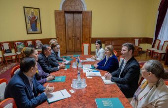 Делегация из Туркменистана изучила опыт Кишинёва в сфере защиты детей