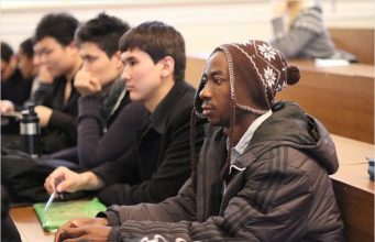 Иностранные студенты всё чаще выбирают Молдову