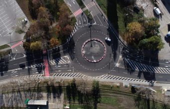 В Дрокии завершено благоустройство новой кольцевой развязки