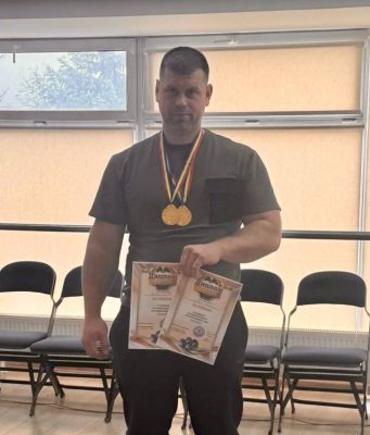 Армрестлер из Вулканешт завоевал две золотые медали