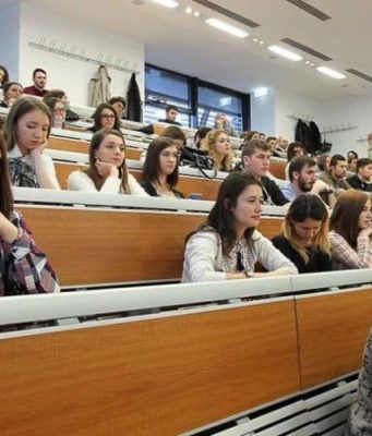 Студенты Молдовы требуют утроить стипендии