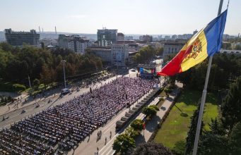 В День государственного языка по всей стране прошёл Большой национальный диктант