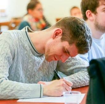 Школьники из числа нацменьшинств смогут участвовать во втором республиканском конкурсе эссе