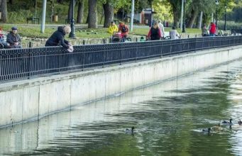 В столичных водоёмах выпустят 1,5 тонны молодой рыбы