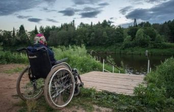 В Молдове лицам с тяжёлой инвалидностью с детства разрешат одновременно получать пенсию по инвалидности и пенсию по случаю потери кормильца.