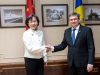 Молдова намерена увеличить экспорт вина, мёда и фруктов в Китай